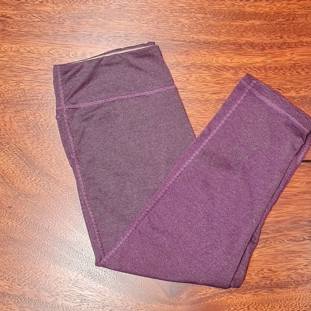 Marika Sport - Cropped Leggings - Sz M (8-10) - Purple / Gray Stripes - EUC - Picture 1 of 11